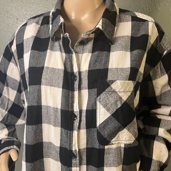 Time and Tru white and black Buffalo Plaid Shirt Long Sleeve XL Clueless Plaid - Picture 3 of 4